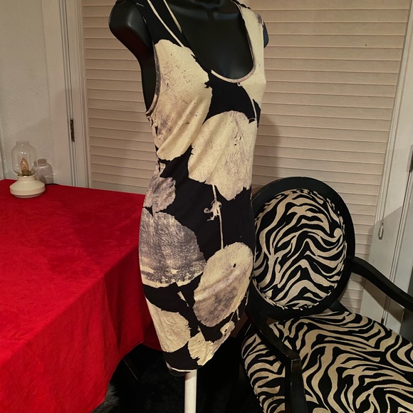 Rachel Roy Gingko Leaf Print Tank Top - Picture 9 of 11